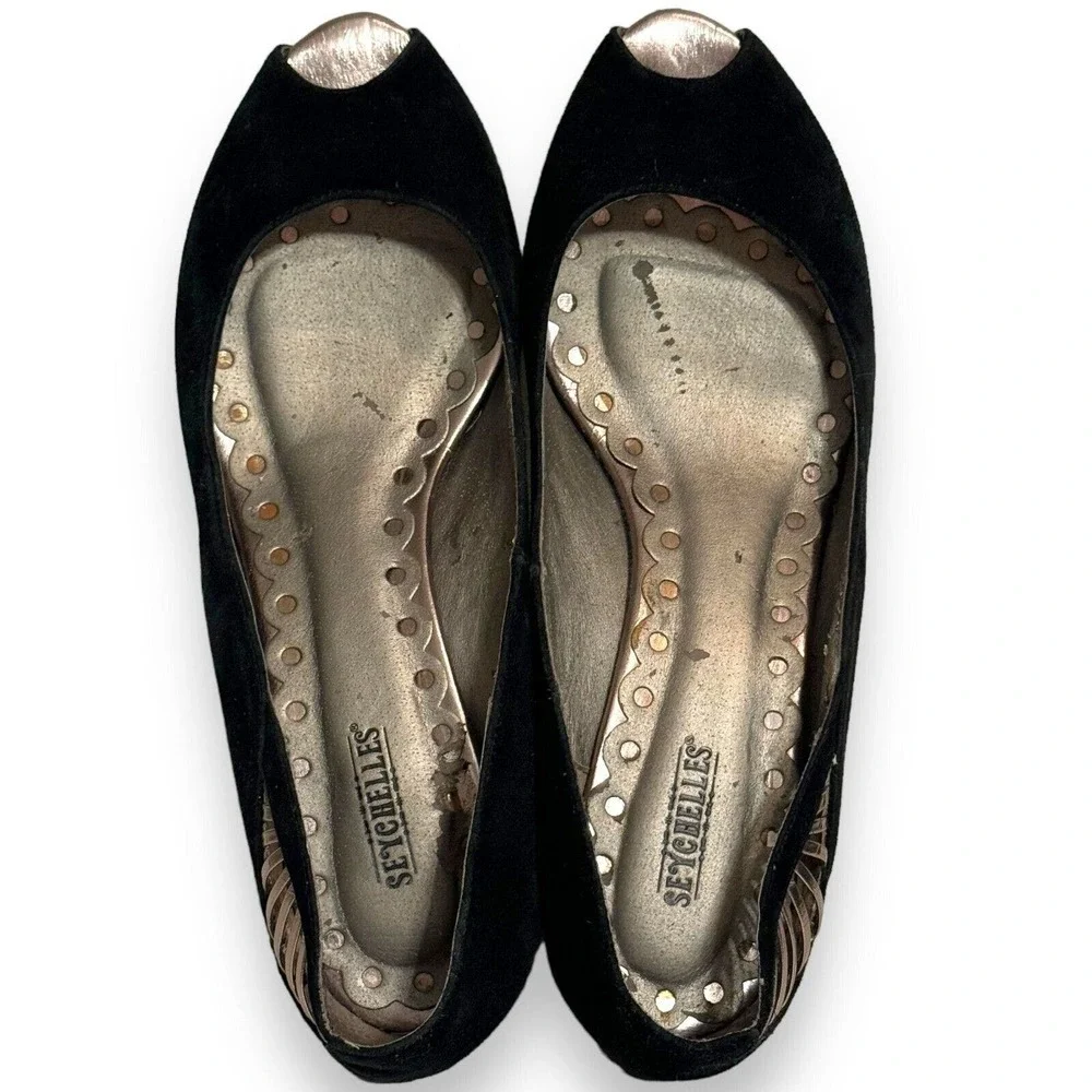 🍀 Seychelles Black Suede Pump Heels Cutout Mid Heel Peep Toe Slip On 10